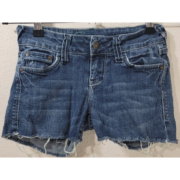 Delia's Reese Blue Distressed Denim Shorts 0R Frayed Hem Flat Front Lightweight - Picture 1 of 5